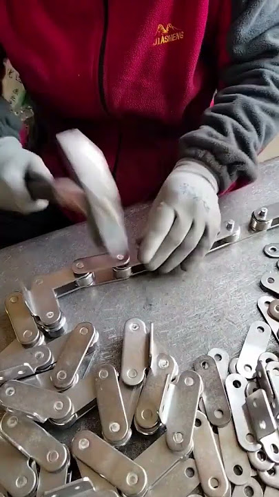 Stainless steel conveyor belt parts assembly process