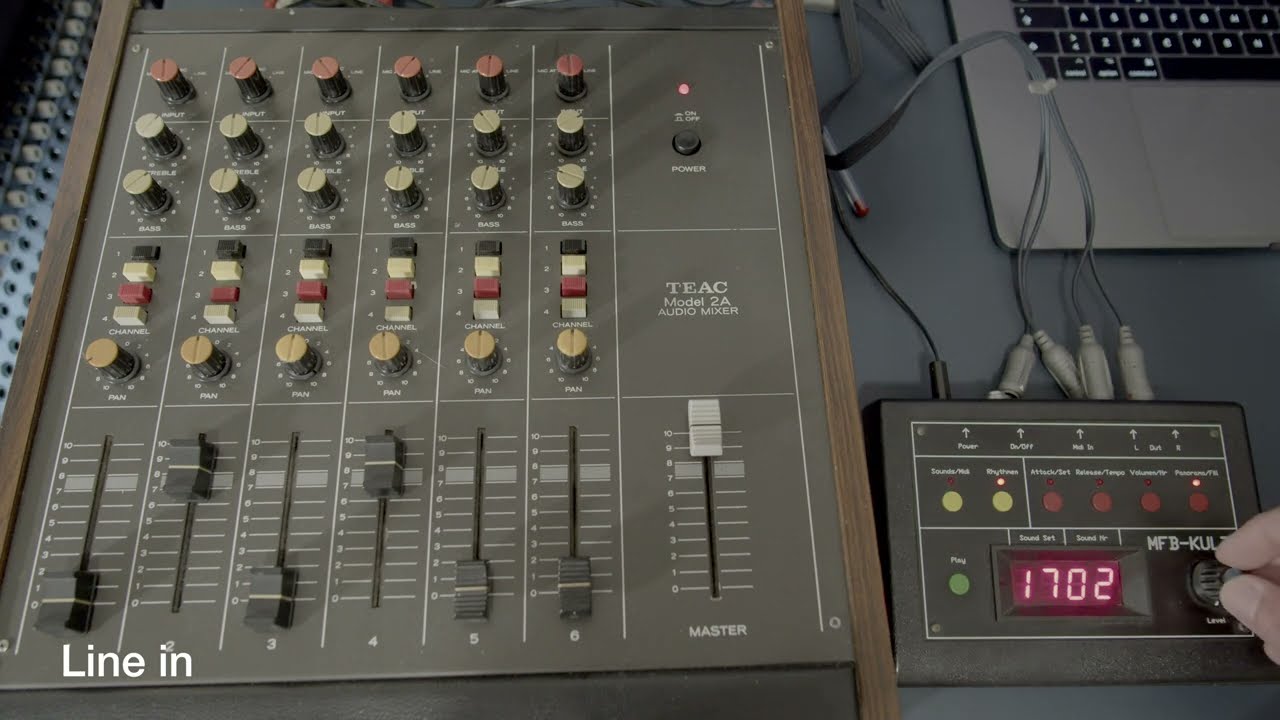 Teac model 2a + MFB Kult. Vintage drummachine