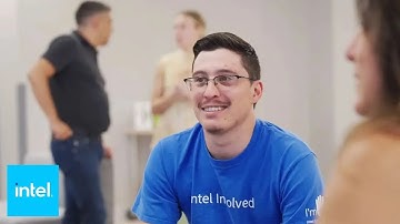 Meet Our Manufacturing Technicians | Intel Business