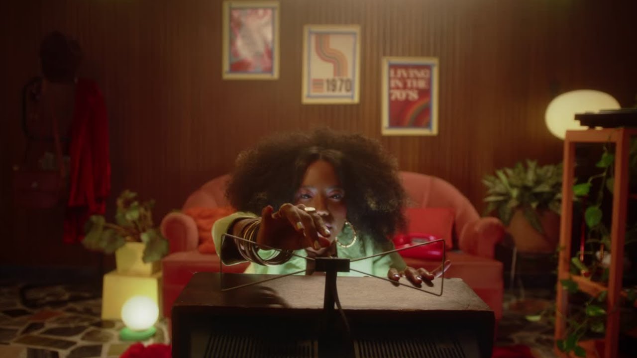 Von Tae - Can't Stop (Lyric Video)