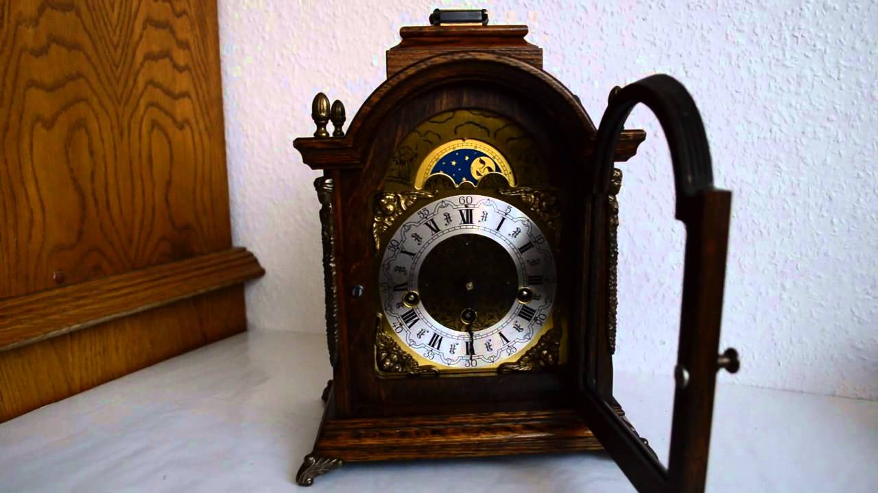 Часы камин видео. Часы с четвертным боем Hermle. Часы Hermle каминные. Часы каминные Hermle 22548. Часы Hermle настольные каминные.