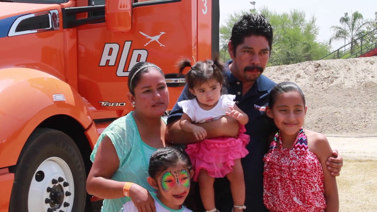 Traileros homenaje a la vida de los operadores. 7351 YouTube