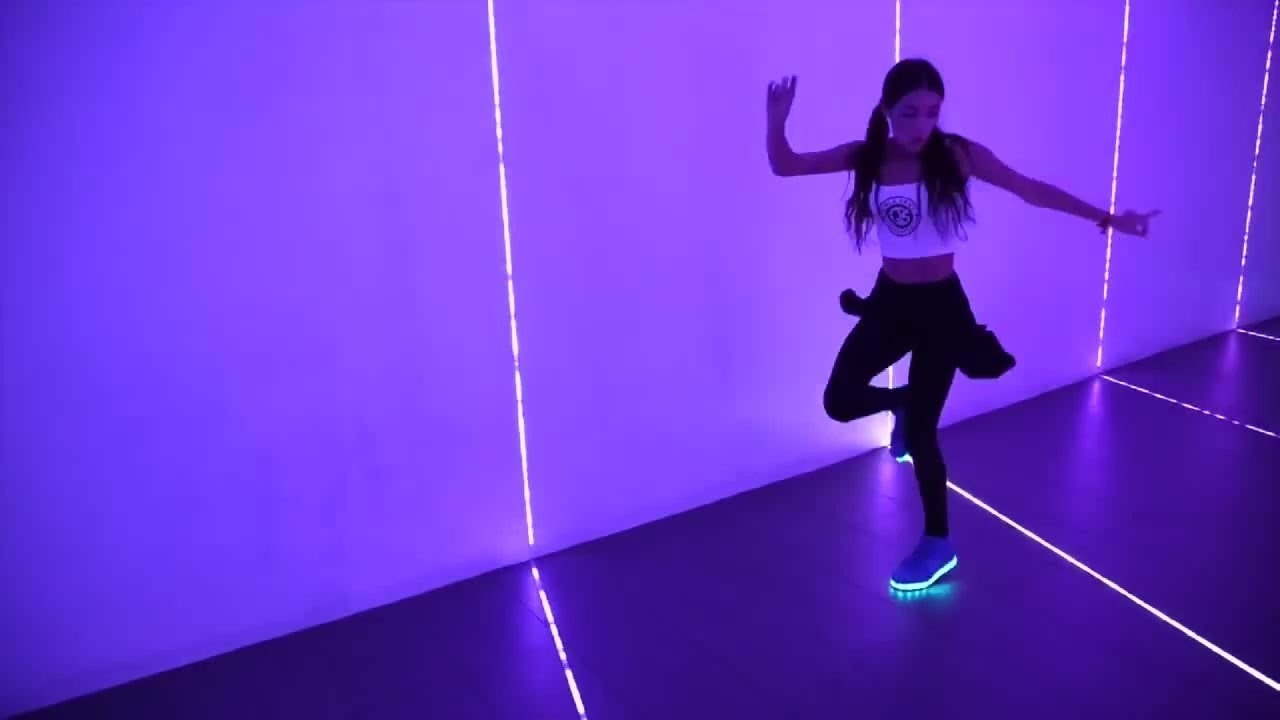Jhoel The Gucci (Shuffle Dance ) Electro House 2018 - YouTube.