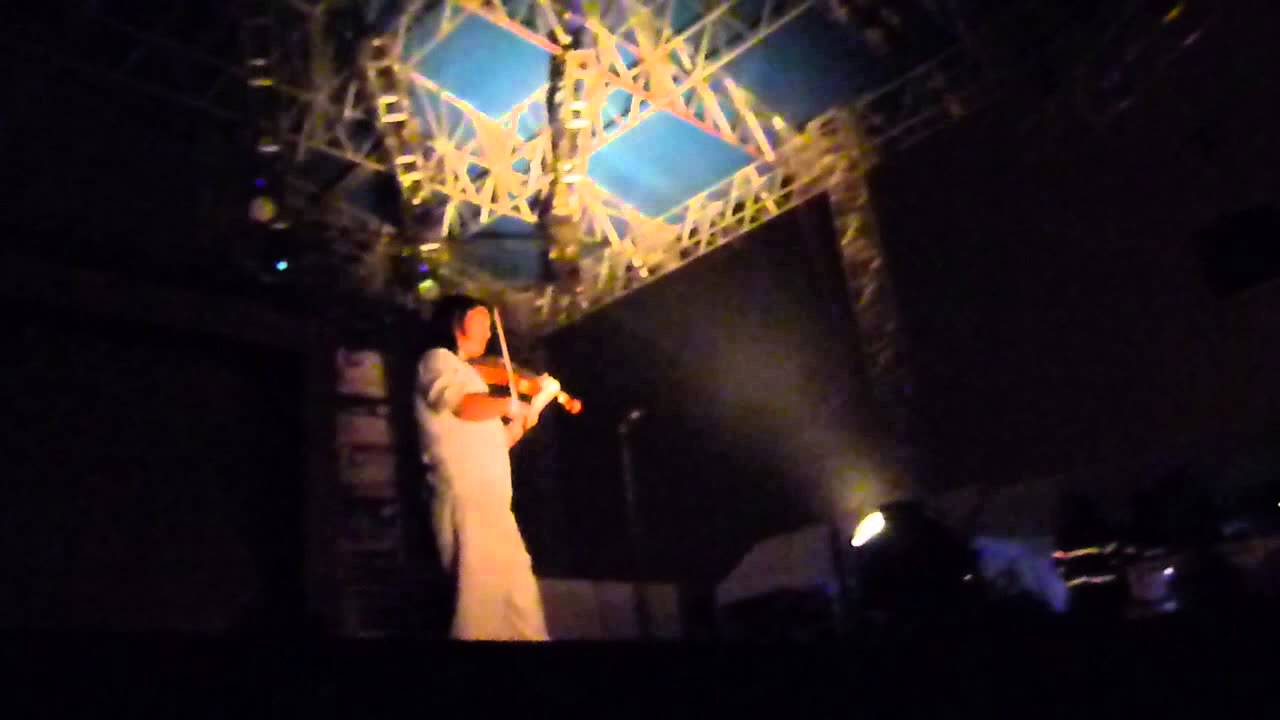 Skillet Cello/Violin Solos [Live] Sonshine Festival 2011 Willmar