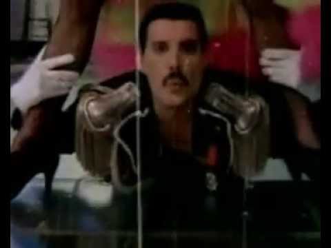 Freddie Mercury  Living on my own (1985)