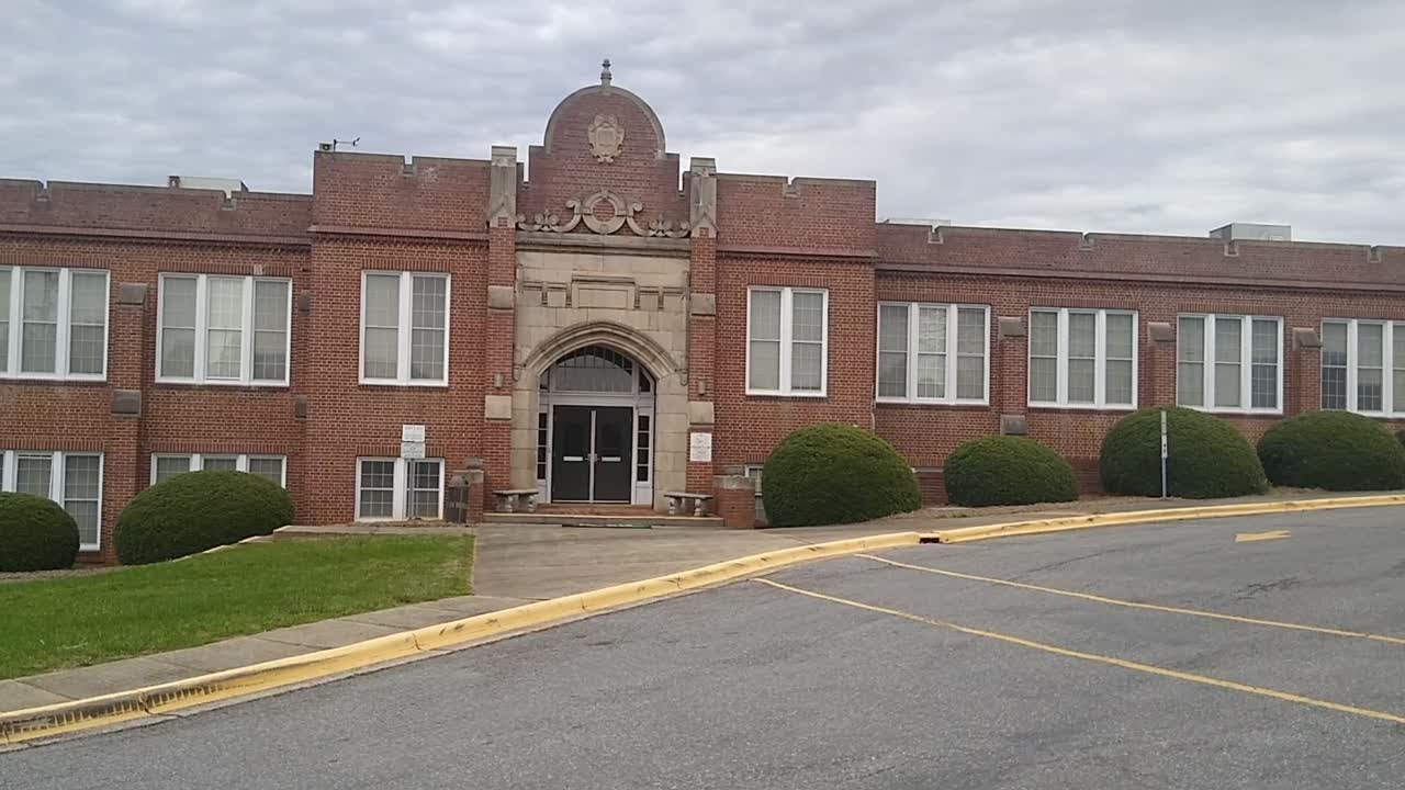 Fifth graders at Glen Alpine Elementary learn CPR YouTube