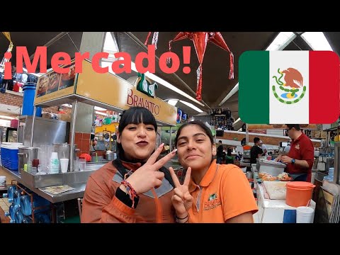 Crazy market in Guadalajara // San Juan de Dios
