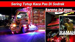 TERNYATA !!! Truk Anti Gosip Sam Petrok Sering Tutup Kaca kalo Di Sodrek Karena...