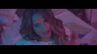 Becky G ft. Mau y Ricky - Me Acostumbré (Music Video)