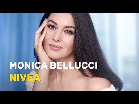 วีดีโอ: Monica Bellucci กลายเป็นใบหน้าของโปรแกรมต่อต้านริ้วรอยของนีเวีย