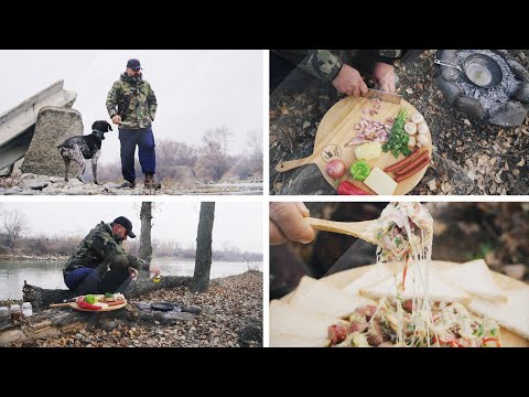 უგემრიელესი საუზმის მომზადება ბუნებაში. a delicious breakfast in nature.  вкусный завтрак на природе