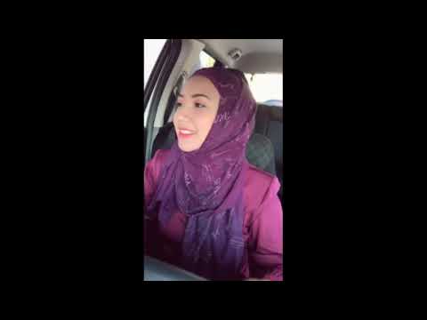 Jilbab Maruunn Cantik Nyetir Mobil