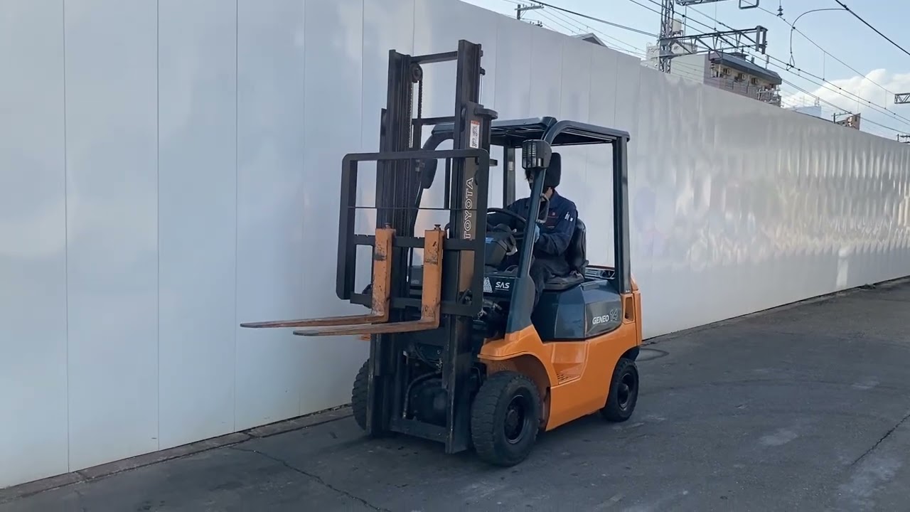 トヨタ ガソリン車 1.4ton 3mマスト 7FGL14 – 中古フォークリフト 株式