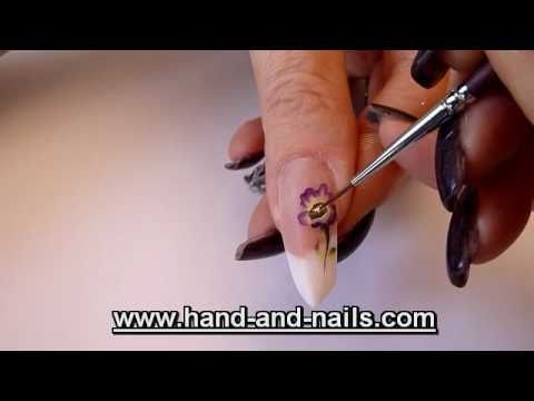 Nail-Art Edge-flower (one-stroke)