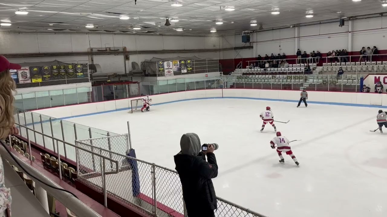 Antoine Brisebois Goaltender of Hoosac vs Mount St Charles 7 janvier 2026