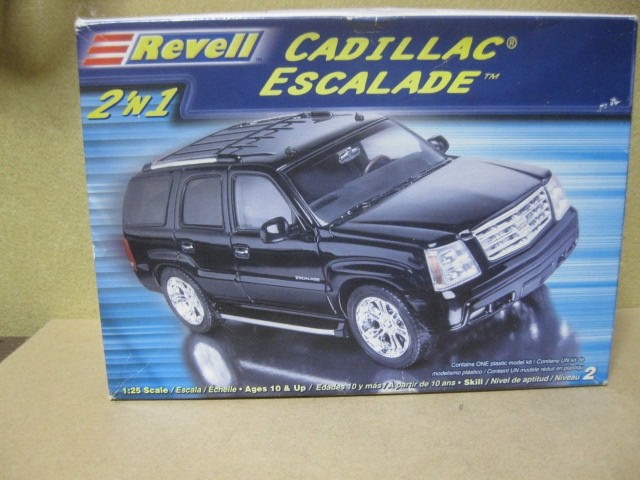 revell 1/25 キャデラック エスカレード 2001 完成品 Cadillac Escalade Revell Yoko Kawa-chan's Room - YouTube