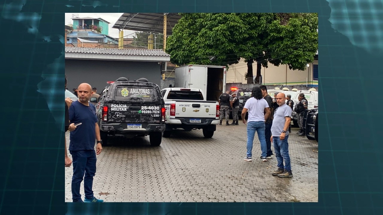 Quatro PMs são presos em posse de 3 toneladas de drogas