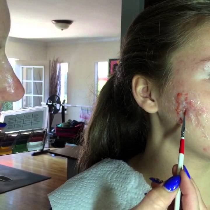 How to create Psoriasis on the skin by using Special Effects Makeup.