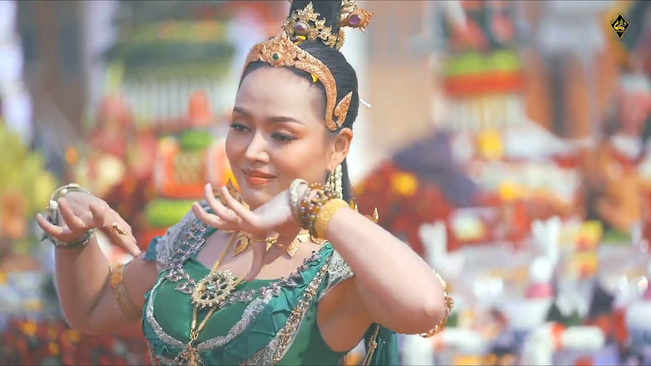 ริต้าร์ ธิดานาคี รำถวายสักการะบูชา 