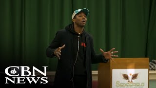 'More Important than Football': Former Super Bowl Champ's Mission Inspiring Students to Read