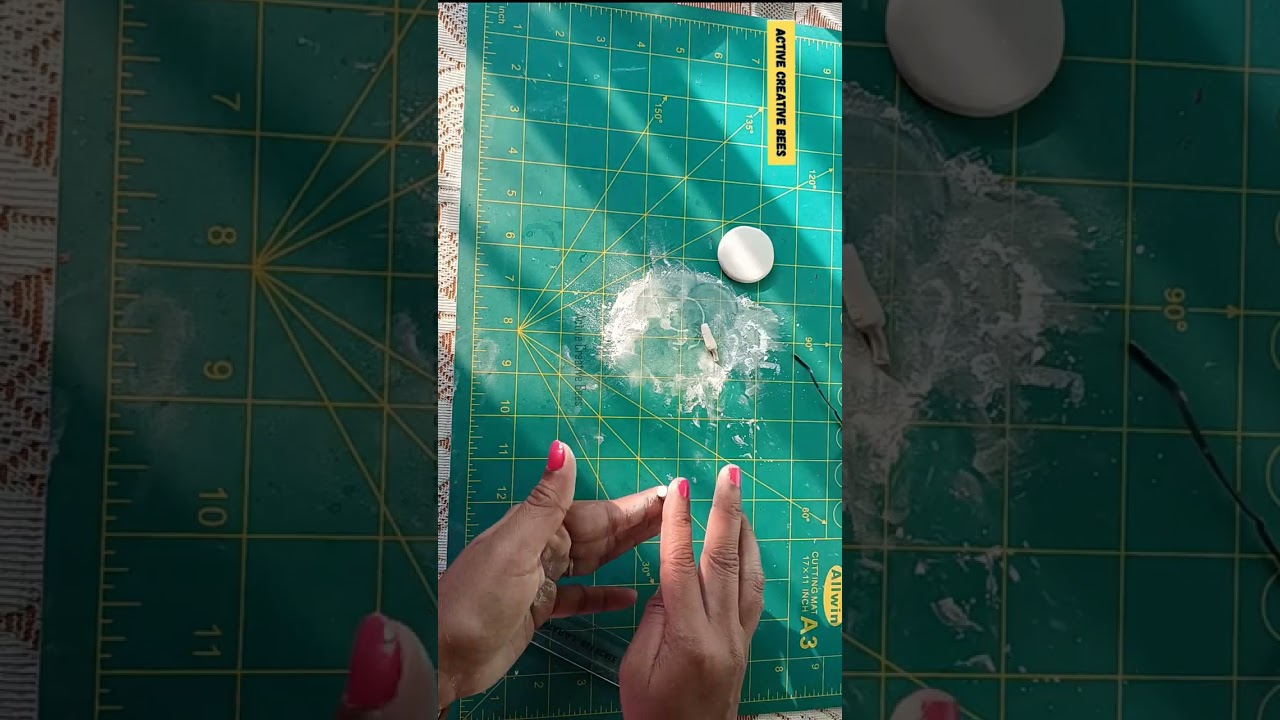 Fridge Magnets DIY / Home Decor Fridge Magnet / clay craft ideas     @activecreativebees ​