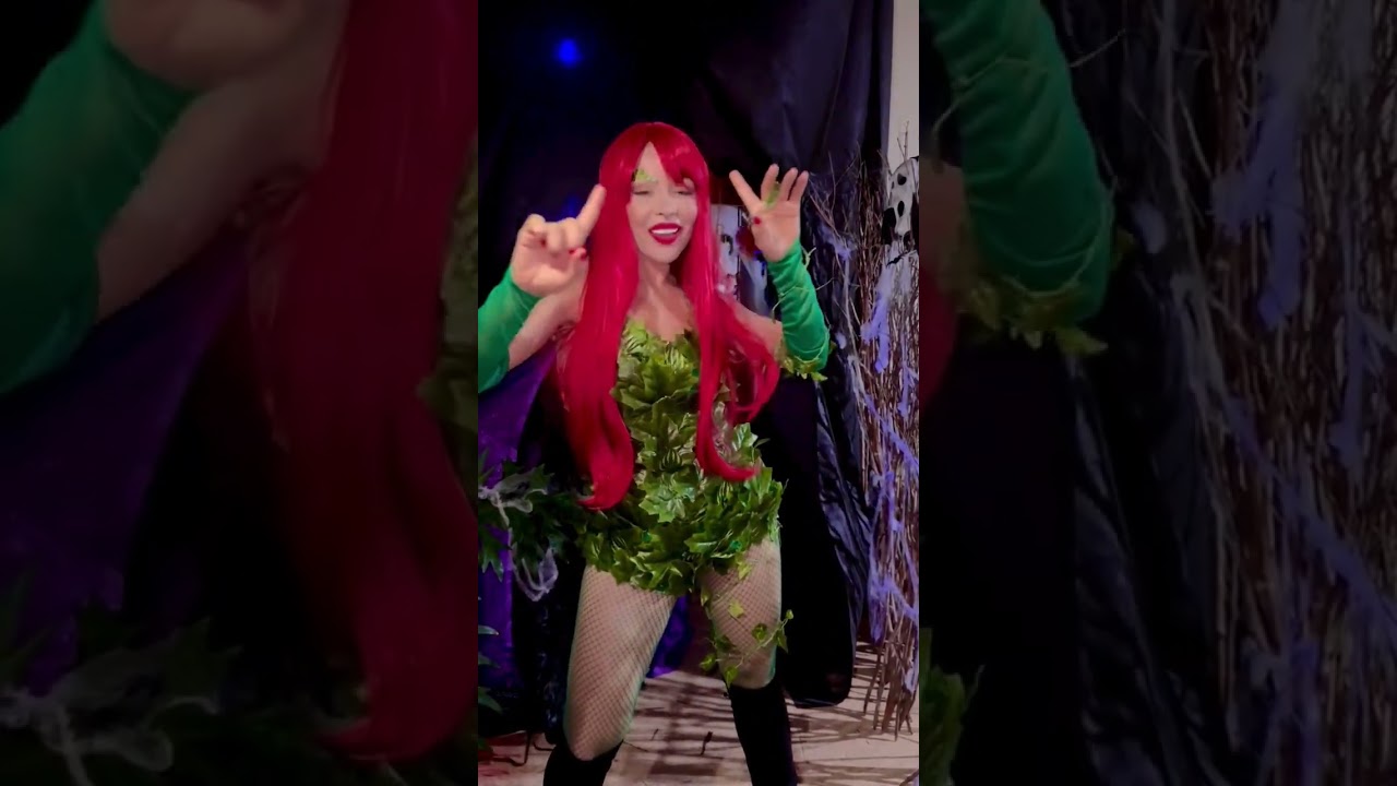 JESSICA RODRIGUES DANÇANDO A LOBA E A LUA 🌙🎶- XIMBINHA & BANDA bekijken op YouTube JESSICA RODRIGUES DANÇANDO A LOBA E A LUA 🌙🎶- XIMBINHA & BANDA bekijken op YouTube