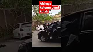 ketemu band kotak