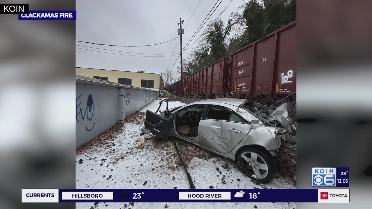 Car stuck on tracks hit by train in Oregon City; no injuries - YouTube