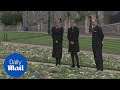 Duke of Edinburgh: Prince Edward and Sophie view hundreds of flowers for Prince Philip