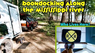 Boondocking Along the Mississippi!  And a visit with Hobo Shoestring!