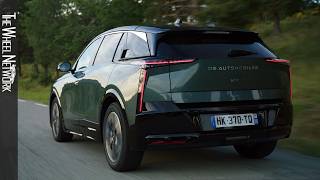 2027 DS N°7 La Premiere Hybrid | Silk Green/Palladium Grey | Driving, Exterior [4K]