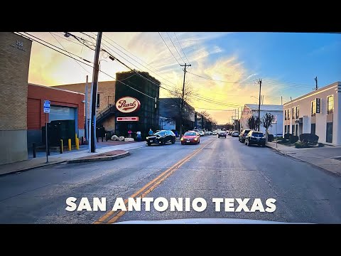 Paseo en Auto al Atardecer en 4K – Relájate con este viaje visual