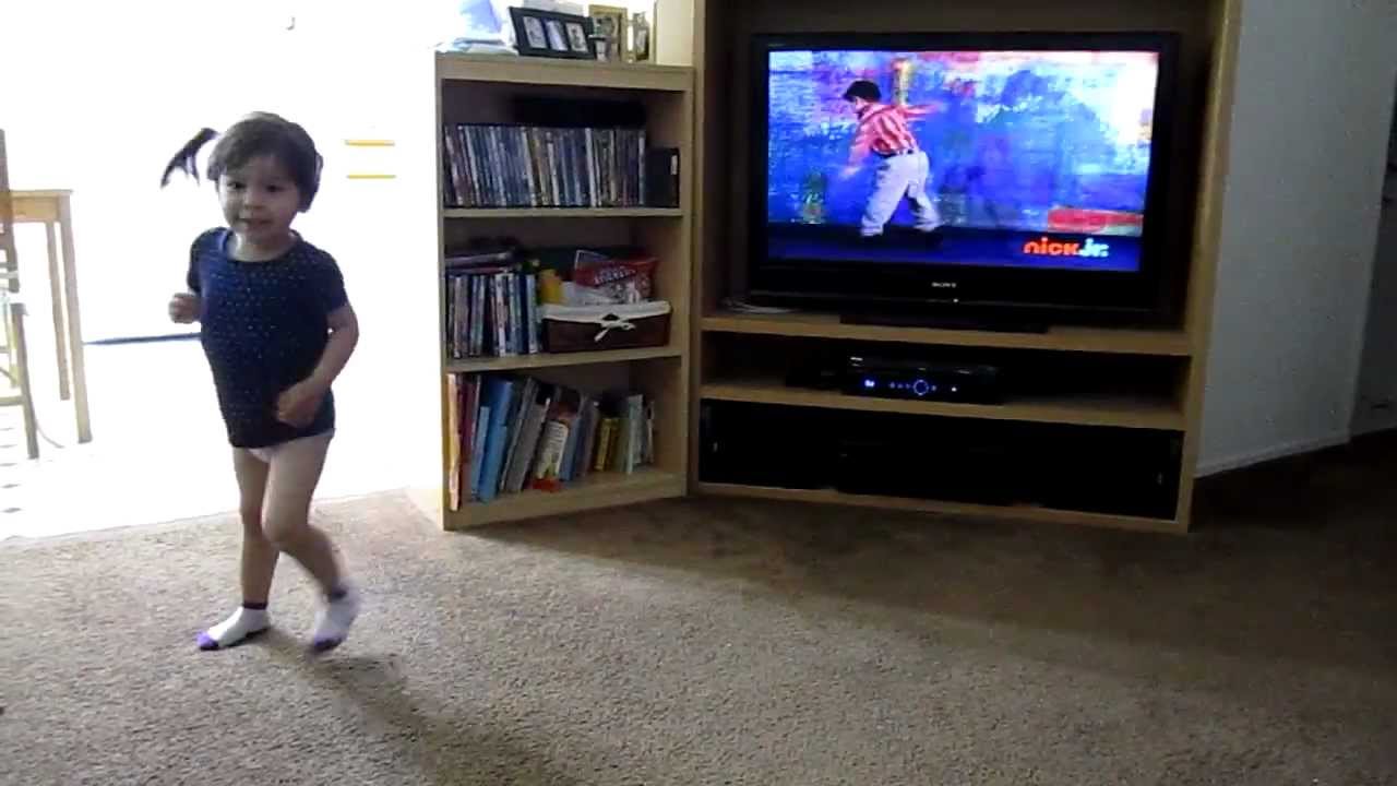 Cute baby girl dancing YouTube
