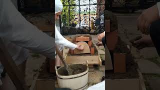 Комнатный рыцарь месит глину, Вальтер делает печь| Печём хлеб как в 13 веке #реконструкция #история