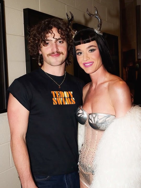 Katy Perry PREDICTED Benson Boone 😳🔥