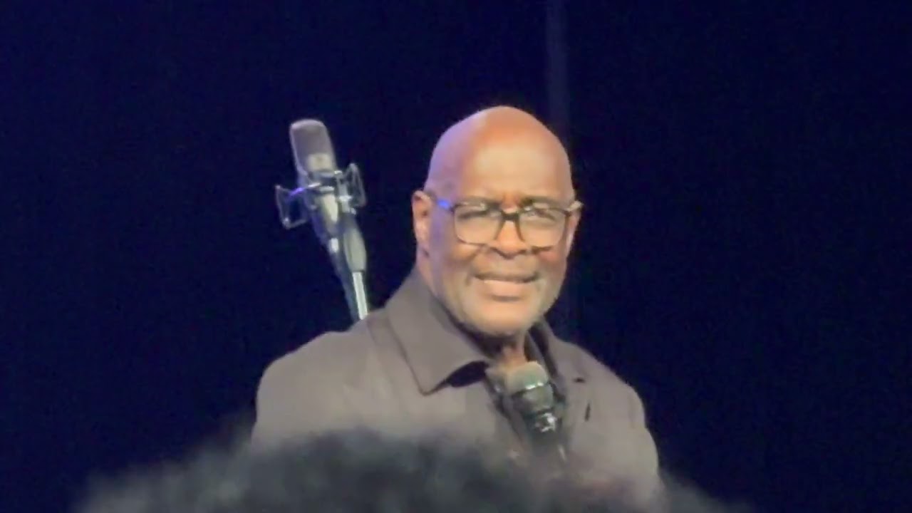 Marvin Winans Sings "I Won't Complain"