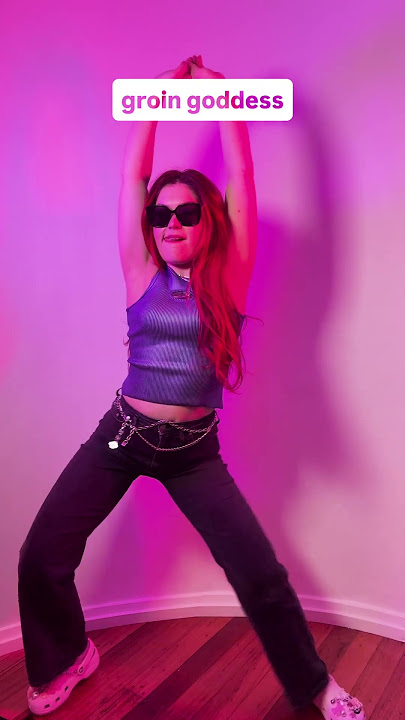 dance moves to subtly itch ur coochie #girlthings #relatable