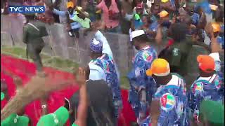 (WATCH) Crowd Hails Senate President Lawan As He Arrives Venue Of Osun APC Mega Rally