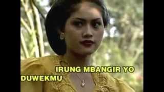 CAMPUR SARI IKI WEKE SOPO WAHYUNI & AJI SACONGKO
