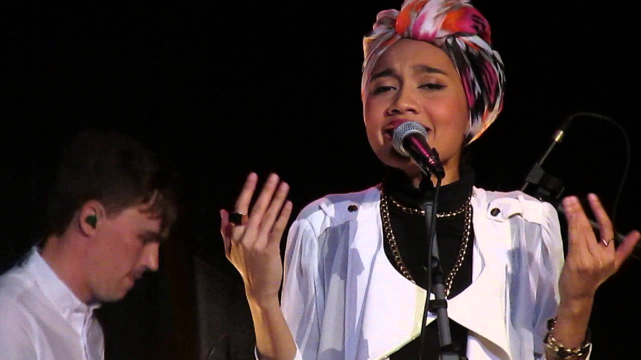 Yuna: "Lights and Camera" Live at The Kessler...Dallas, Texas 2014