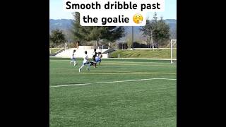 U11 player smooth dribble past the goalie 😮‍💨 #soccer #golazo #u11 #doukaba