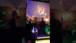 Özge Ergün - Kar Beyazdir Ölüm