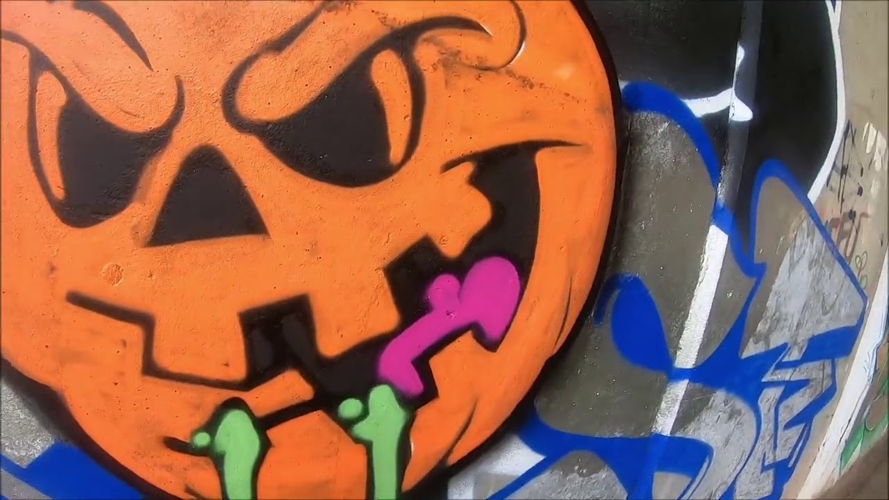 Graffiti - Ghost EA - Trick Or Treat