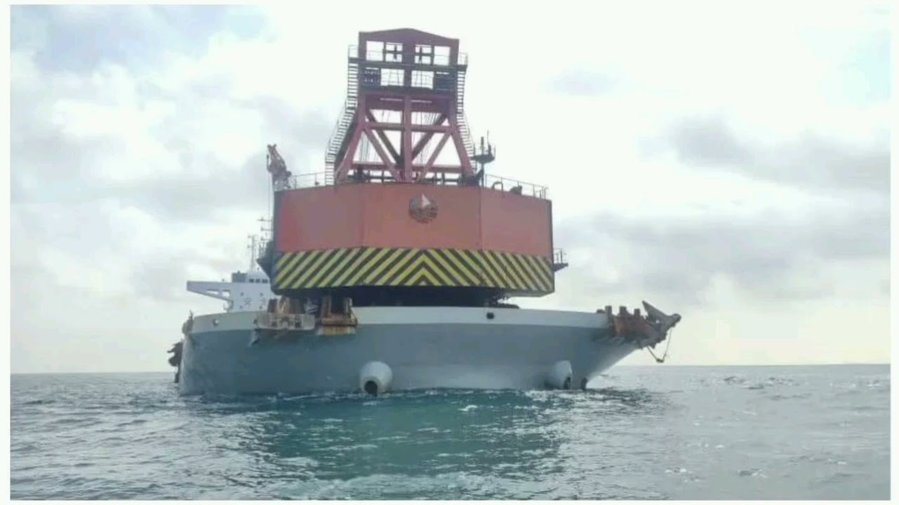 Malaysia says China ship looted British WW2 wrecks