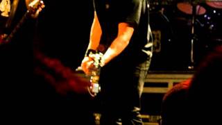 Alter Bridge - Guitar Duel and Rise Today - 9/7/2011 - DSCF4821.AVI