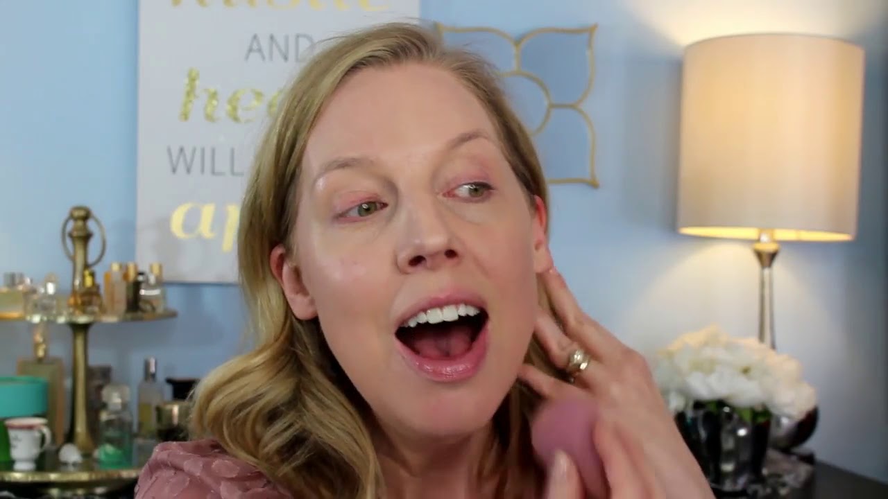 Doll 10 HYDRAGEL FOUNDATION Review