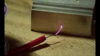 Plasma Speaker, audio modulated flyback transformer, 555 timer based! Test #1