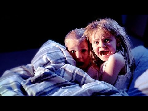 Video: Kur qeshin foshnjat në gjumë?