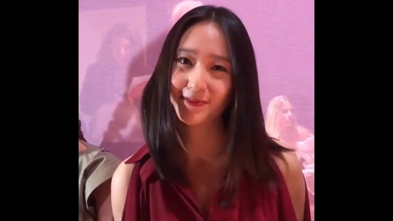 180922 Krystal - Ferragamo 2019 S/S Collection at Milan Fashion Week camera iphone 8 plus apk