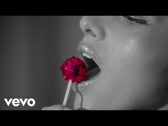 IurisEkero - Come To Me, I'm A Man